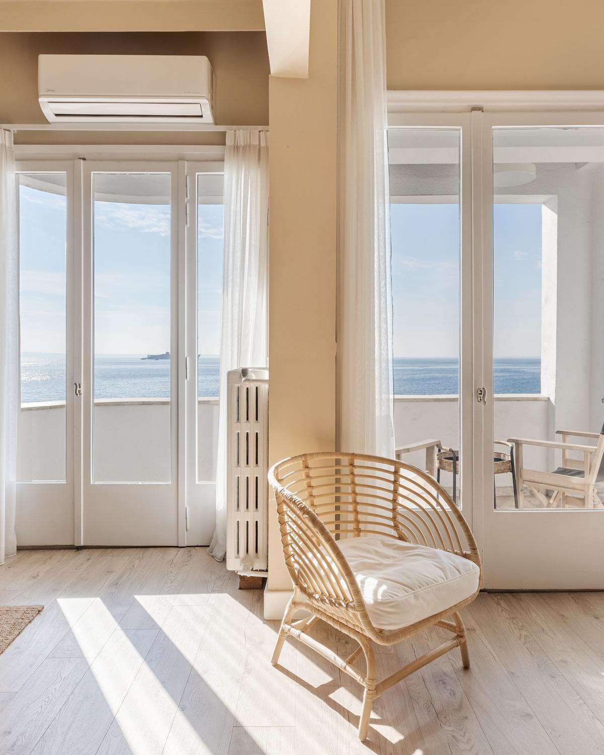Infinity & Beyond By Halu! - Seafront Apartments Thessaloniki Exterior photo
